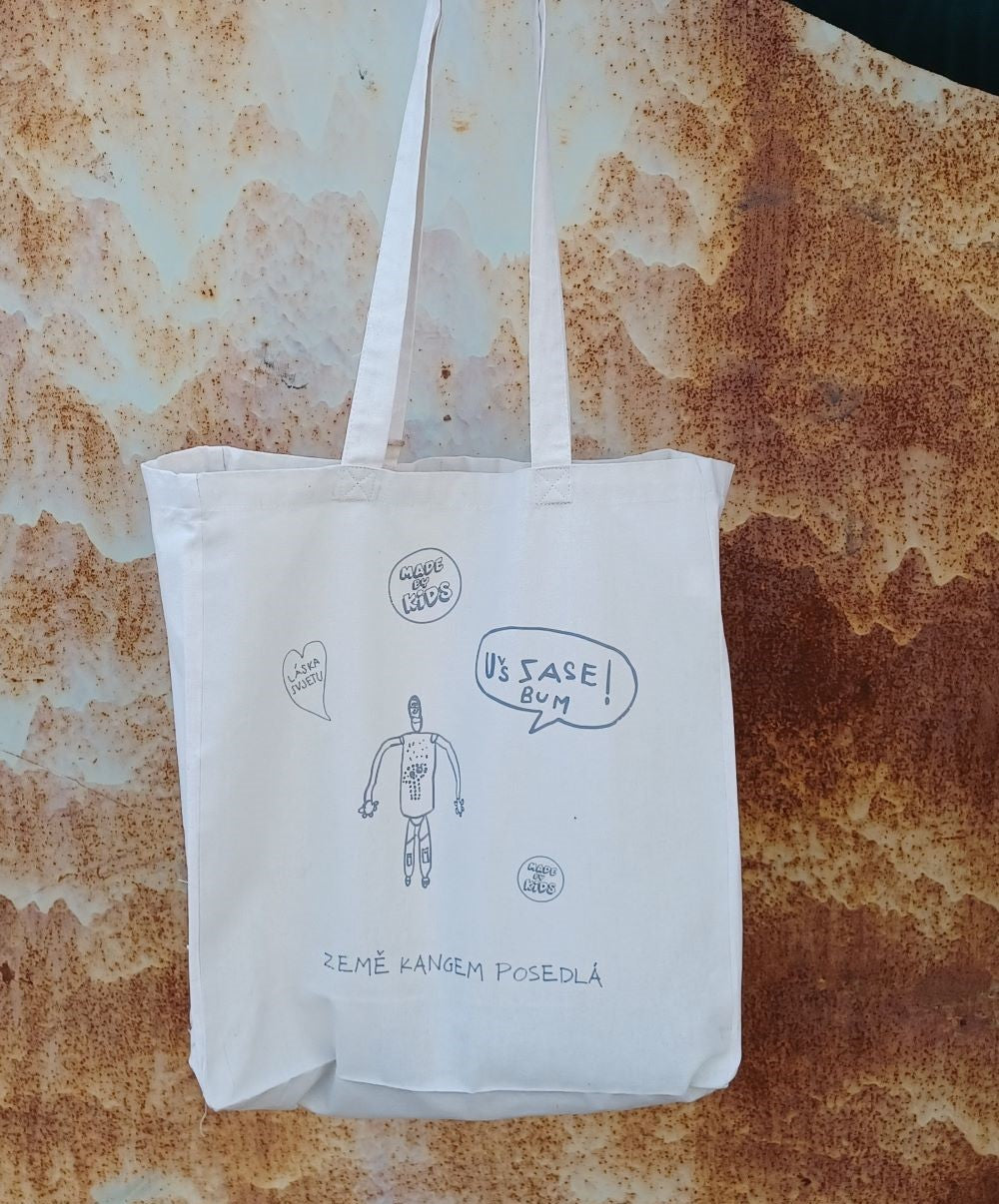 Přírodní taška z bio bavlny přes rameno s vlastním potiskem dětské kresby nebo hlášky od vašeho dítěte.